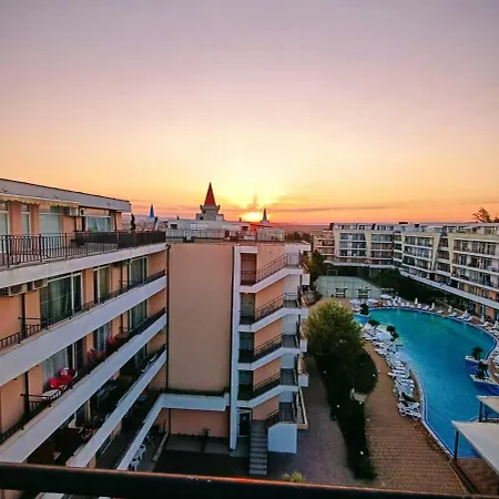 Luxury Penthouse Studio With Outdoor Hot Tub And Panoramic Views Апартаменти *