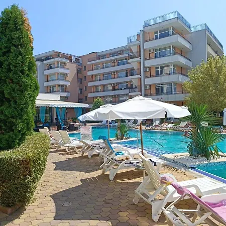 Luxury Penthouse Studio With Outdoor Hot Tub And Panoramic Views