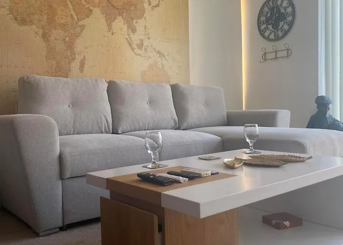 Luxury Penthouse Studio With Outdoor Hot Tub And Panoramic Views Апартаменти *