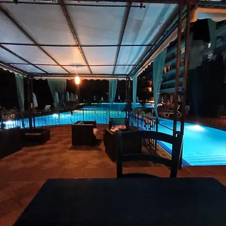 Appartamento Luxury Penthouse With Outdoor Hot Tub And Panoramic Views *