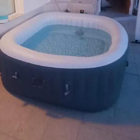 Luxury Penthouse With Outdoor Hot Tub And Panoramic Views Apartamento *