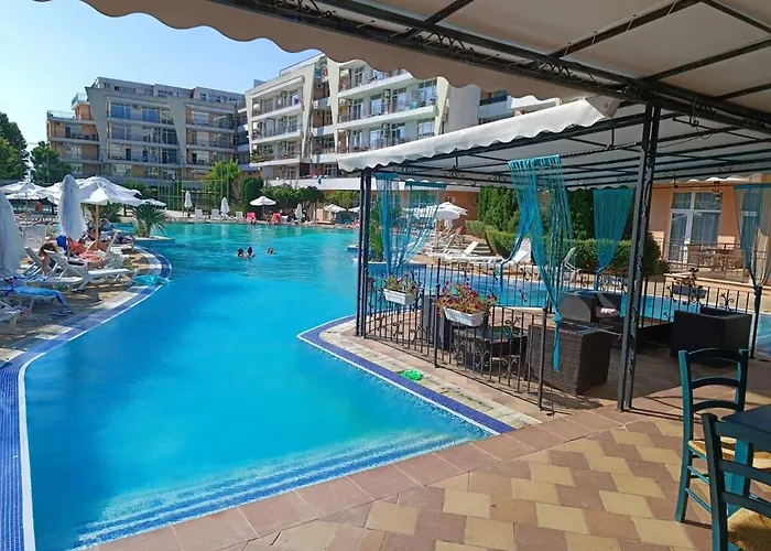 Luxury Penthouse Studio With Outdoor Hot Tub And Panoramic Views Slantchev Briag