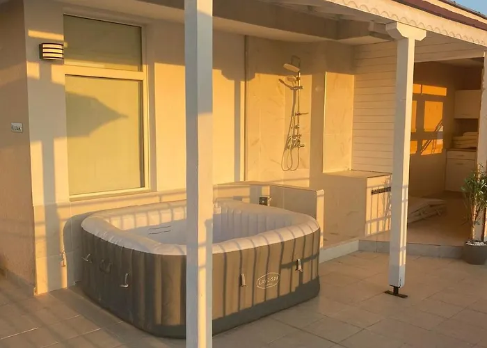 Luxury Penthouse Studio With Outdoor Hot Tub And Panoramic Views Appartement