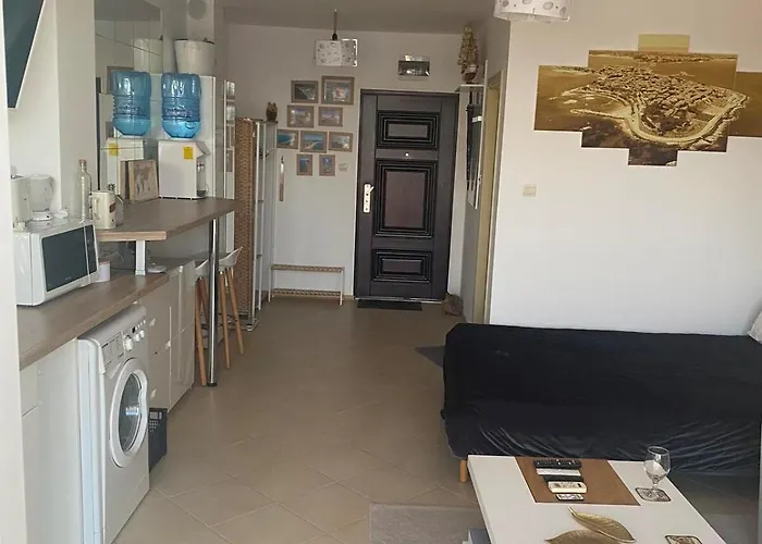 Luxury Penthouse Studio With Outdoor Hot Tub And Panoramic Views Slantchev Briag