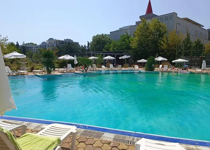 Luxury Penthouse Studio With Outdoor Hot Tub And Panoramic Views Apartamento Sunny Beach