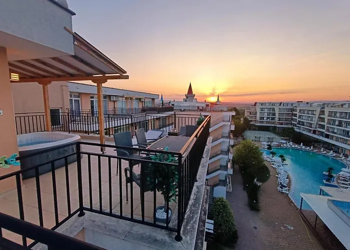 Luxury Penthouse Studio With Outdoor Hot Tub And Panoramic Views *